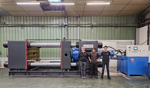 1600 ton poziomej prasy hydraulicznej wyeksportowanej do Francji